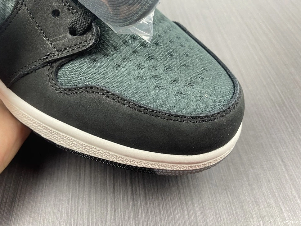 Jordan Air 1 Black Grey Gore-Tex Element DB2889-001 0417